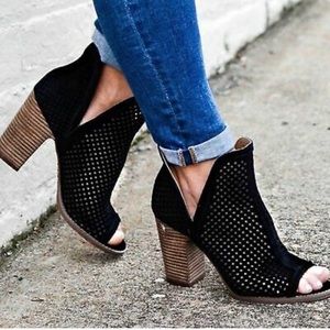 Lucky brand peep toe booties black size 8 1/2